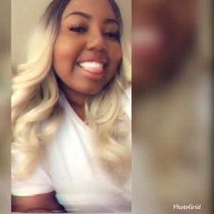 Meet your Posher, Alexis